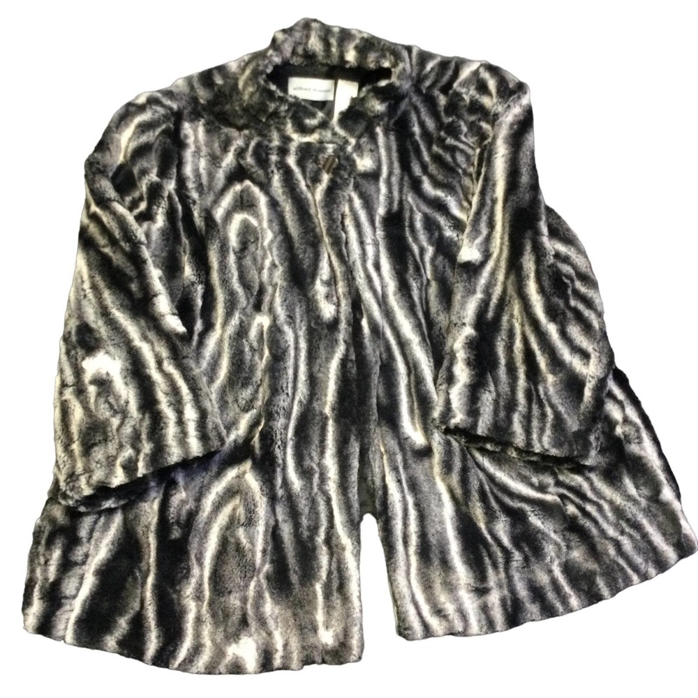 Alfred Dunner Size18 Faux Fur Jacket One Button 3/4 Sleeves Black & Gray Soft
